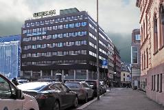 Keskeiselle paikalle Oslossa vuonna 1954 valmistuneesta Venstres husista on tullut vahva elementti Youngstorgetille Oslon keskustaan. 