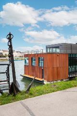 Pontoon 
