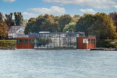 Pontoon 