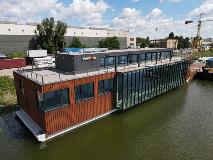 Pontoon 