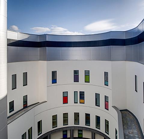 South Glasgow Hospital curved panels low res