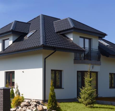 Blachodachówka modułowa Ruukki Finnera na dachu