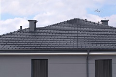 Blachodachówka modułowa Ruukki Frigge na dachu korpertowym