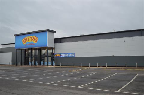 Queens-Retail-Park